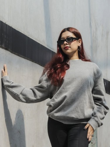 𝘼𝗖𝗜𝗗 𝗪𝗔𝗦𝗛𝗘𝗗 𝗦𝗪𝗘𝗔𝗧𝗦𝗛𝗜𝗥𝗧 — 𝗟𝗜𝗚𝗛𝗧 𝗚𝗥𝗘𝗬 𝗘𝗗𝗜𝗧𝗜𝗢𝗡